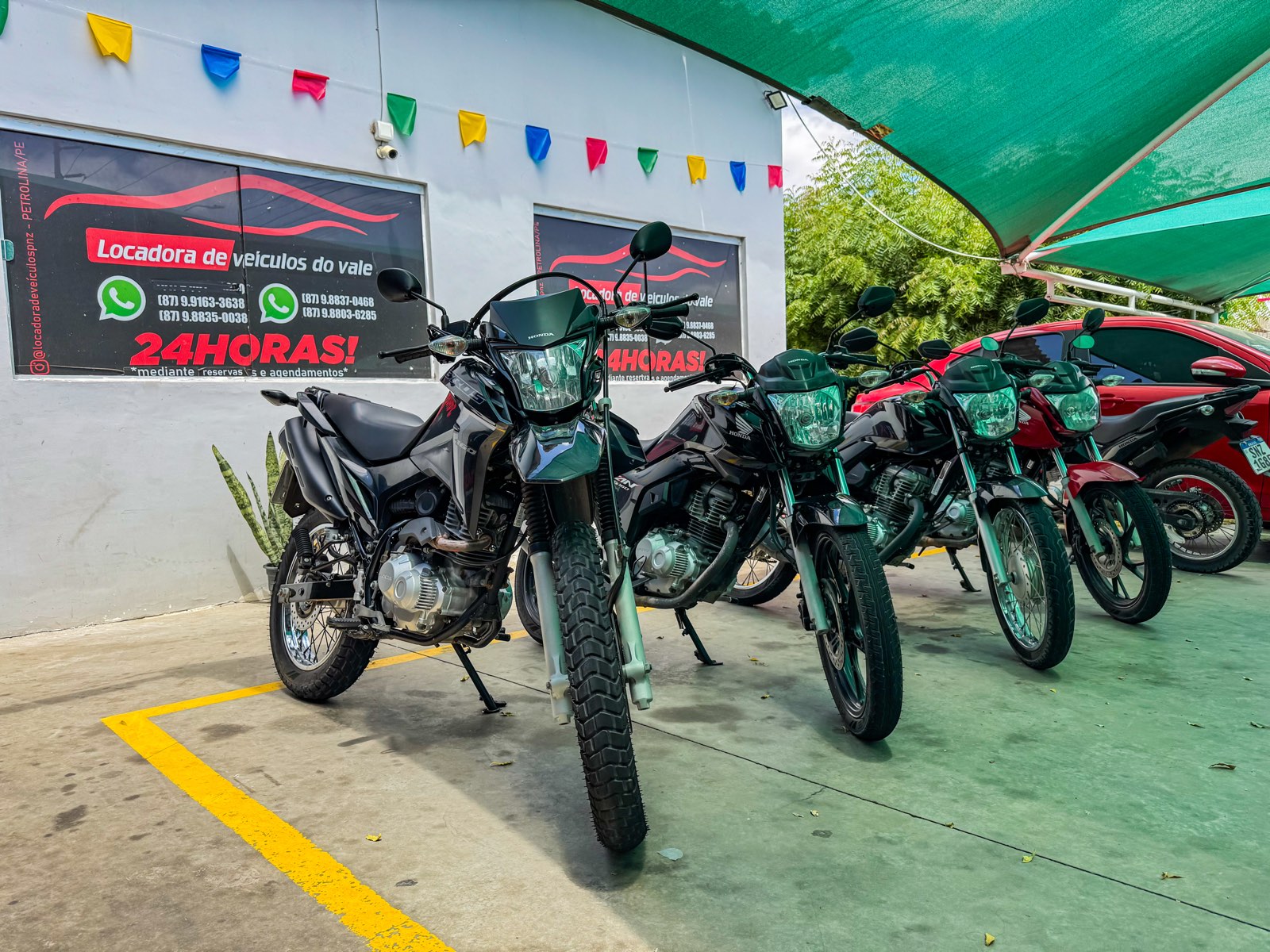 Motos Honda disponíveis para aluguel na Locadora do Vale